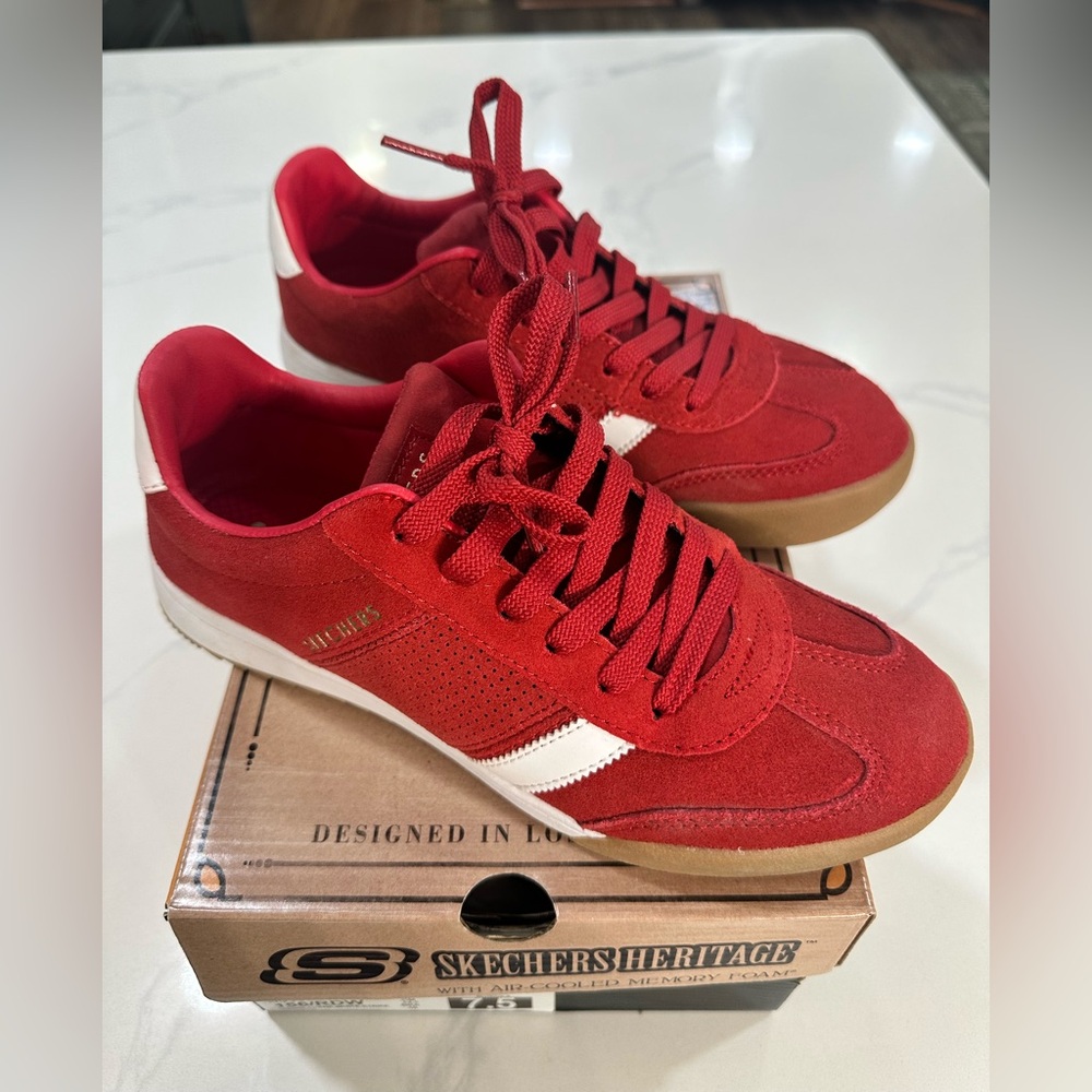 Skechers Red and White Women's Sneakers